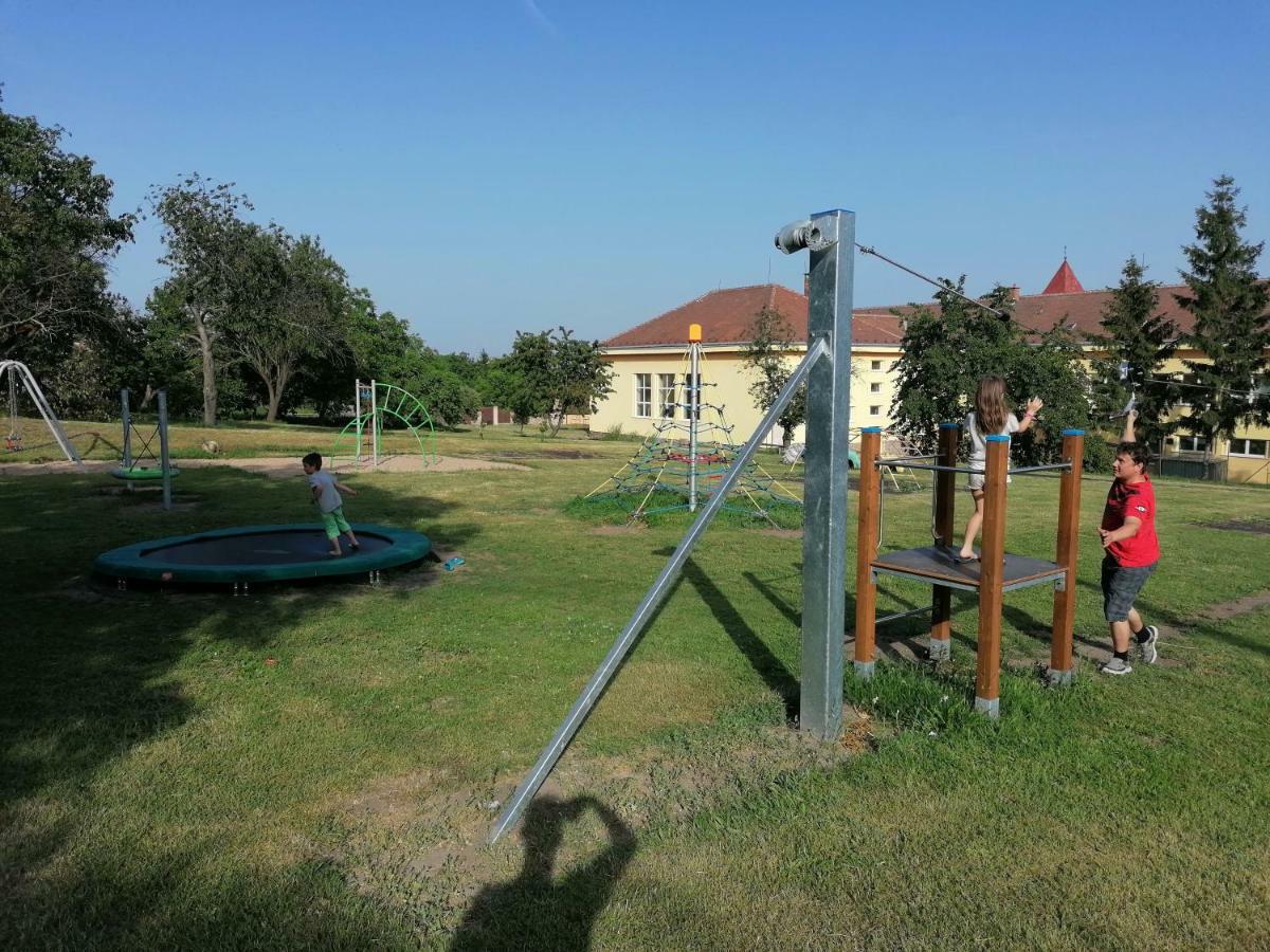 Apartmany Fojtova Studna Sedlec  Exterior photo